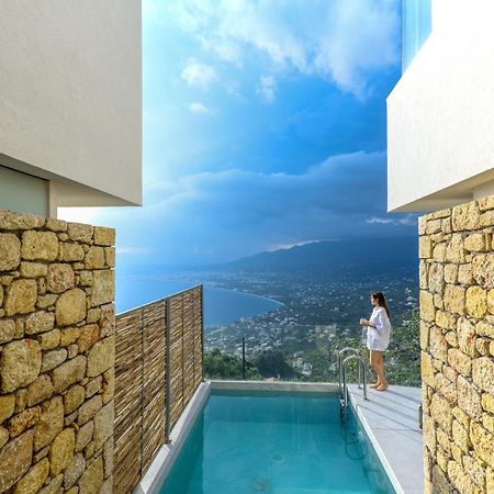 Villa Lithos Retreat 1 à Kalamata Extérieur photo