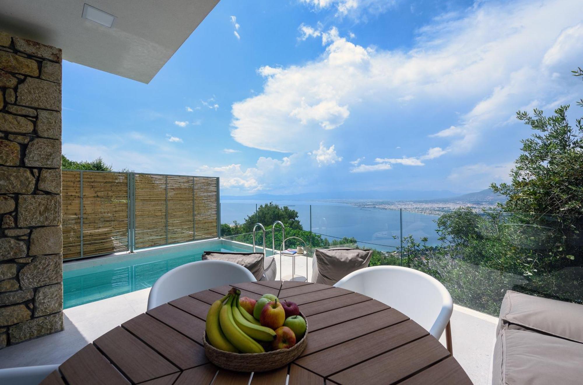 Villa Lithos Retreat 1 à Kalamata Extérieur photo