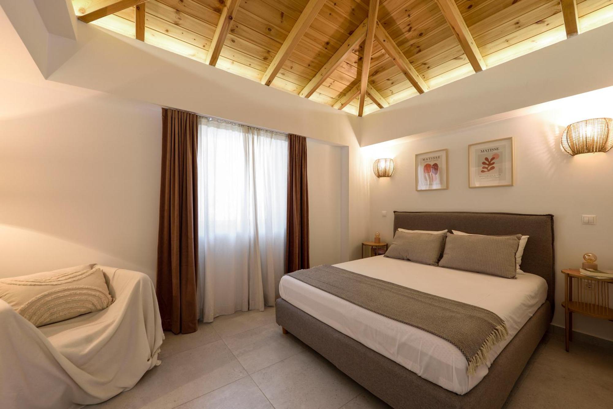Villa Lithos Retreat 1 à Kalamata Extérieur photo